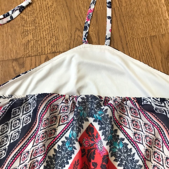 Dress - Picture 7 of 7